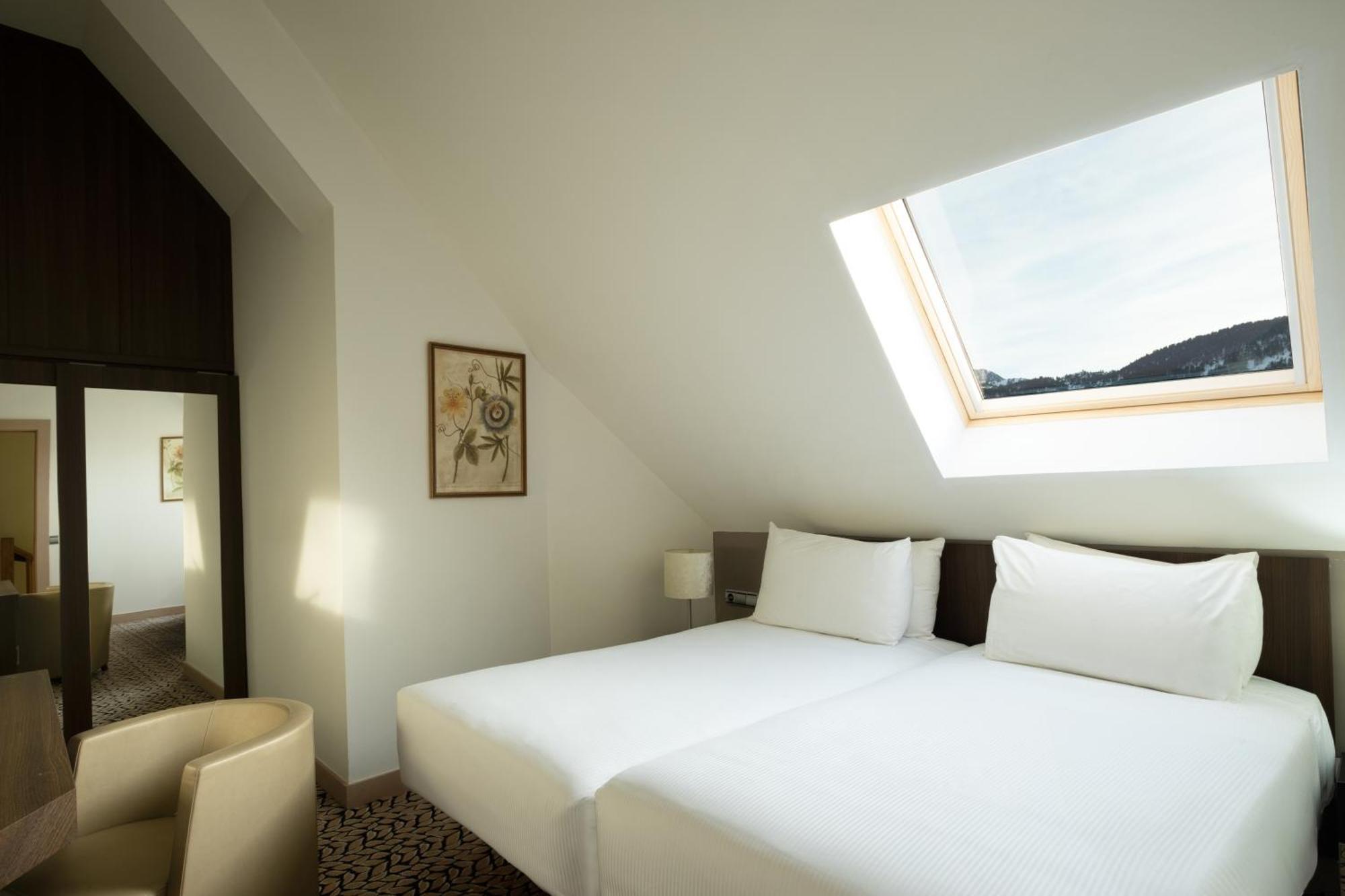 Eurostars Royal Tanau Hotel Baqueira Beret Exterior photo